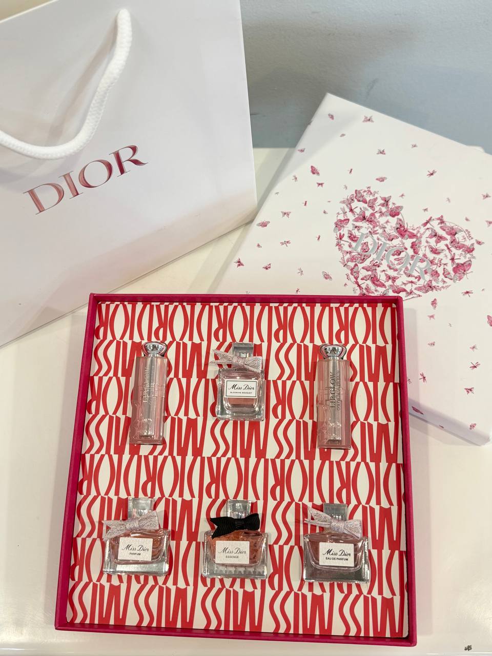 MISS DIOR CARNIVAL SET 6IN1 (6X5ML)